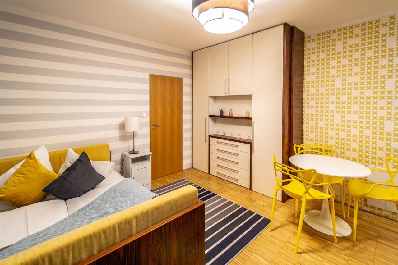National Museum Apartment By Ruterra ปราก ภายนอก รูปภาพ
