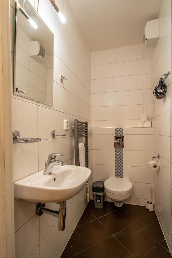National Museum Apartment By Ruterra ปราก ภายนอก รูปภาพ